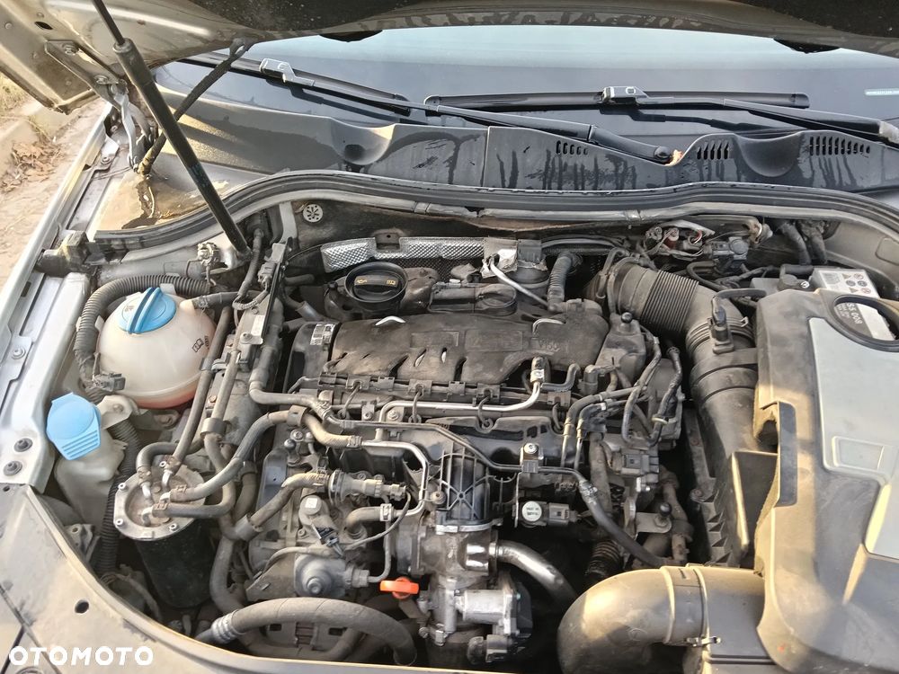 Volkswagen Passat - 10