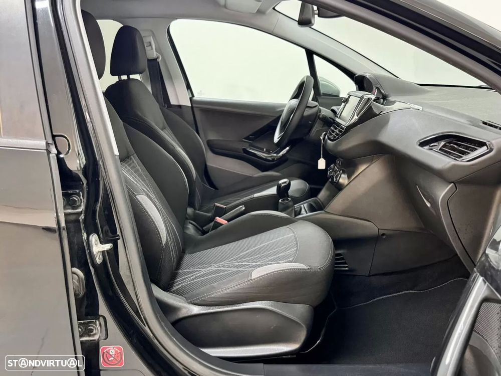 Peugeot 208 1.4 HDi Active - 43