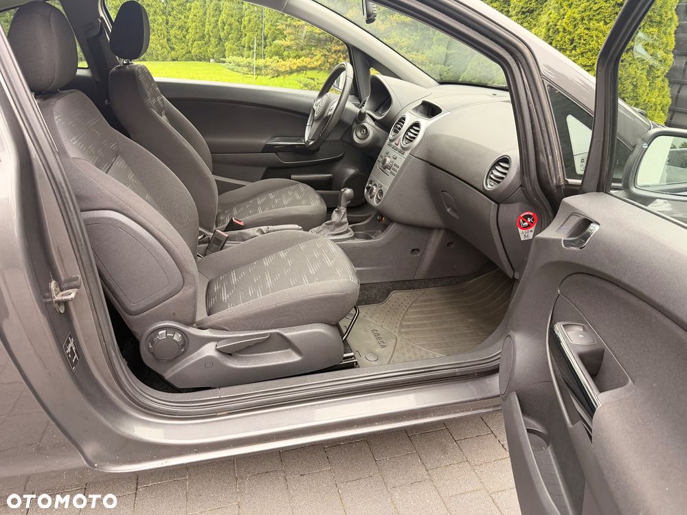 Opel Corsa 1.4 16V Selection - 18