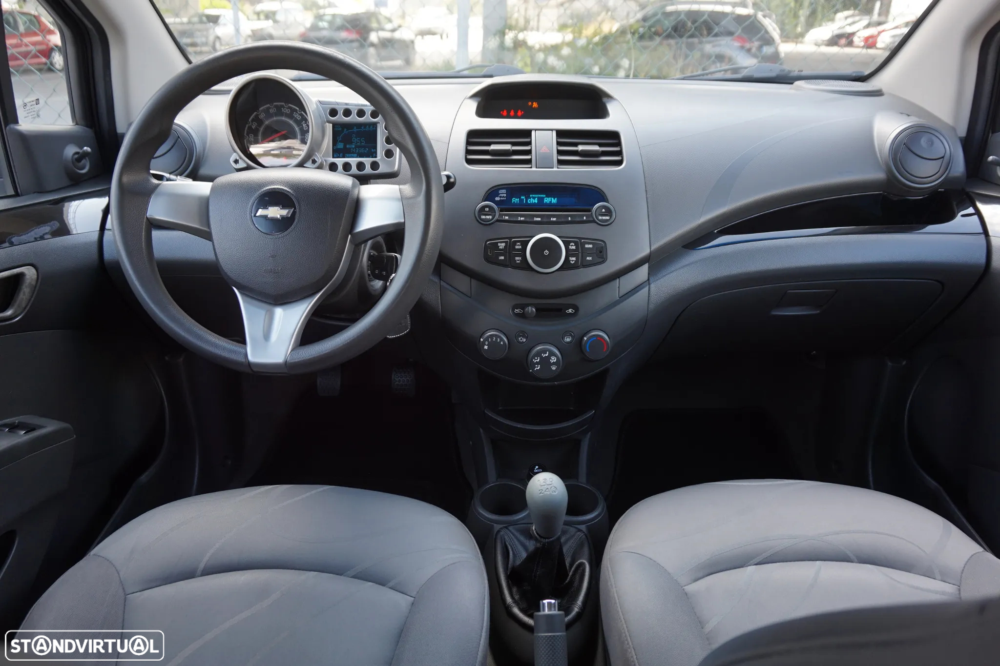 Chevrolet Spark 1.0 LS - 27