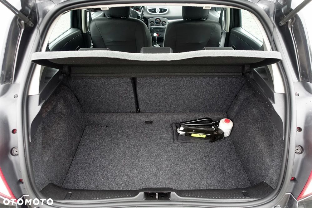 Renault Clio 1.2 16V 75 Dynamique - 25