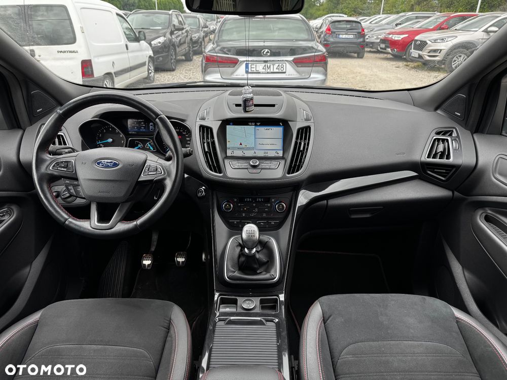 Ford Kuga 1.5 EcoBoost 2x4 ST-Line - 27