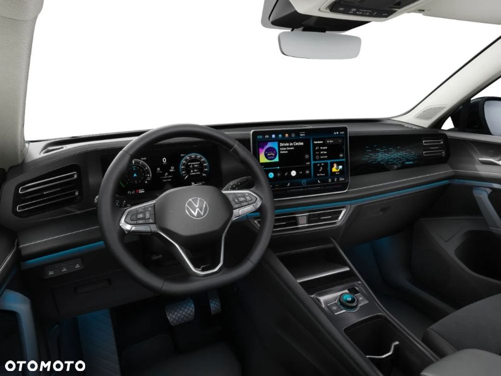 Volkswagen Tiguan - 30