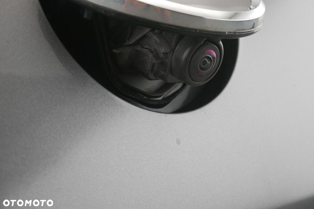 Mercedes-Benz CLA - 18