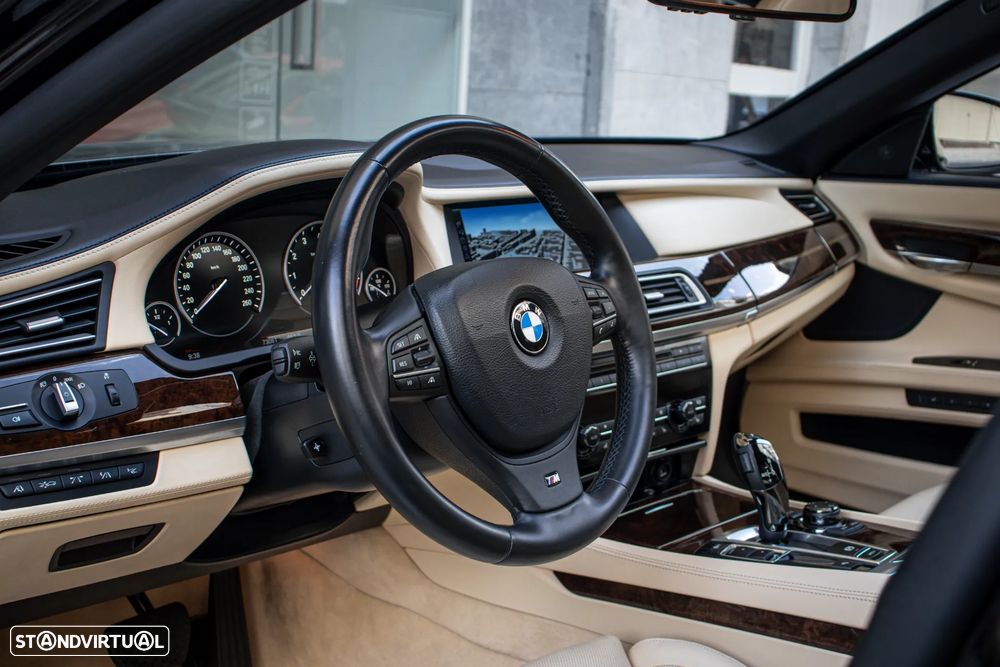 BMW 760 i - 9