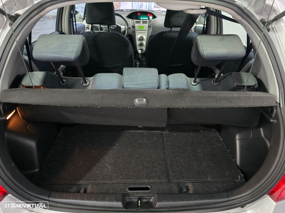 Toyota Yaris 1.0 VVT-i AC - 18