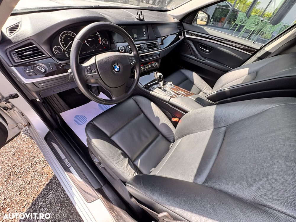 BMW Seria 5 520d Aut. - 12