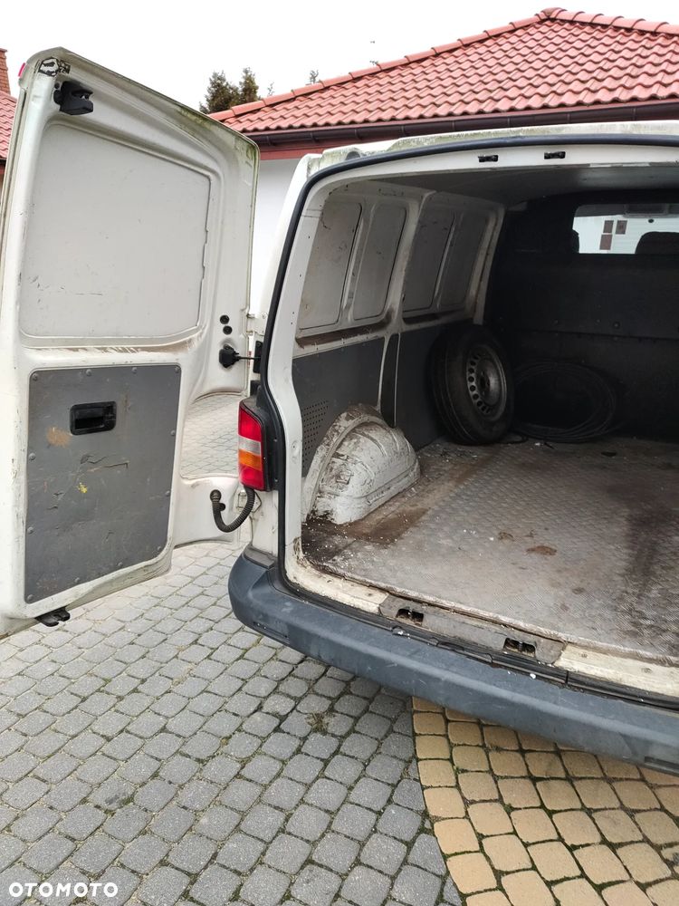 Volkswagen Transporter - 11