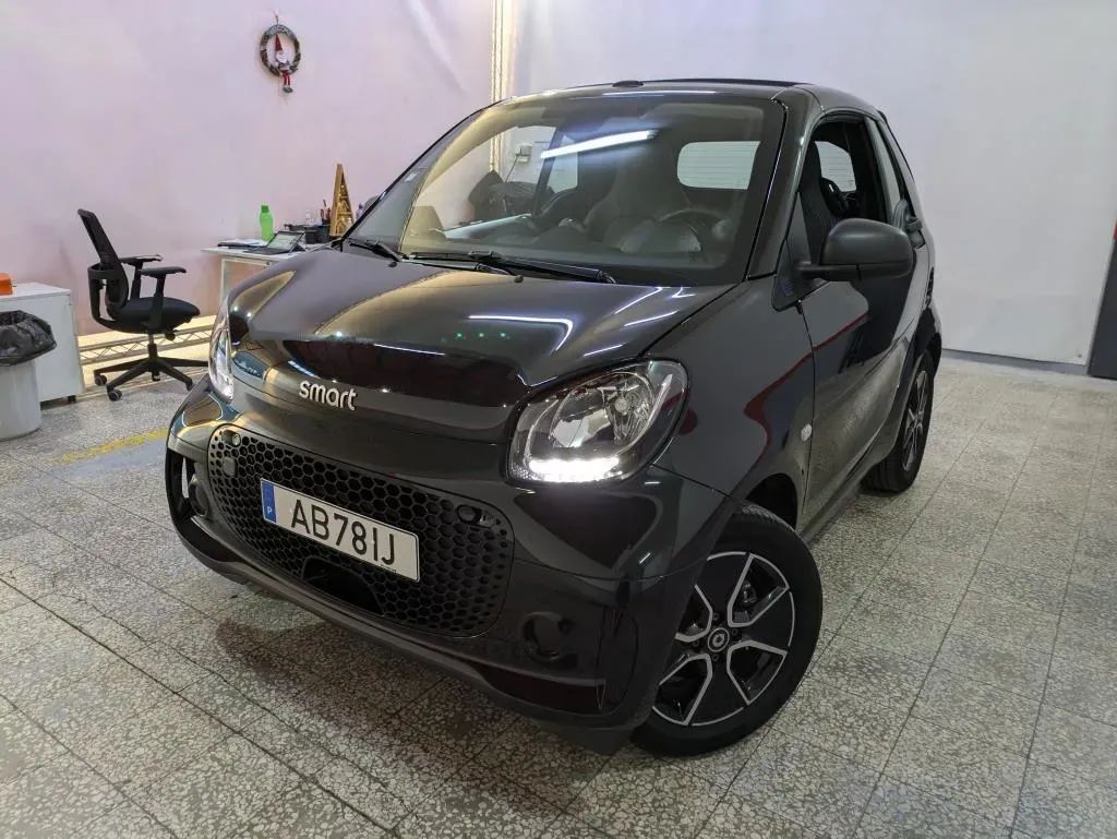 Smart Fortwo Cabrio - 1