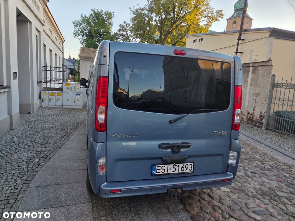 Renault Trafic 2012 photo 4