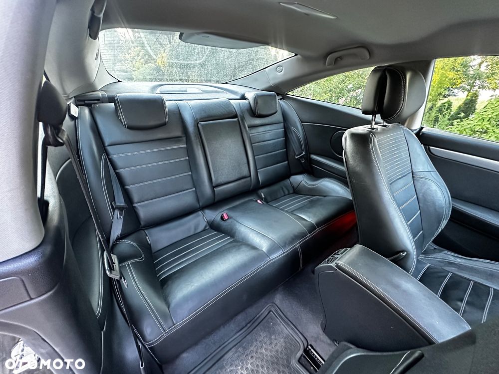 Renault Laguna 2.0 dCi FAP Dynamique - 8