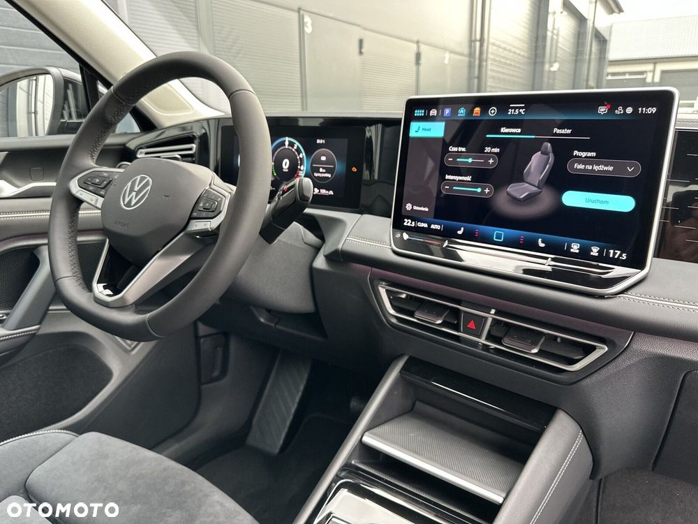 Volkswagen Tiguan - 24