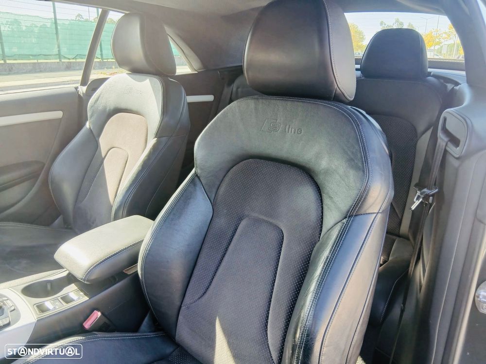 Audi A5 Cabrio 2.0 TDi Multitronic S-line - 27
