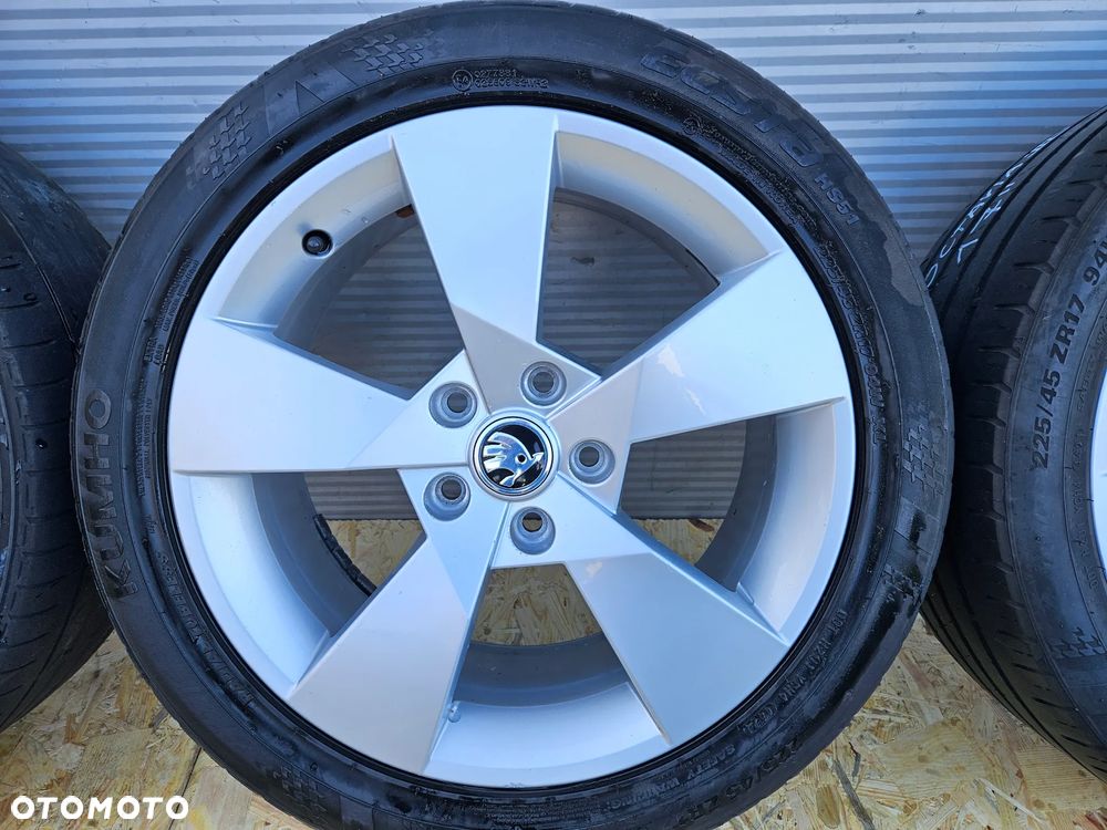 skoda octavia iii koła felgi aluminiowe 17 5E0601025BF - 9