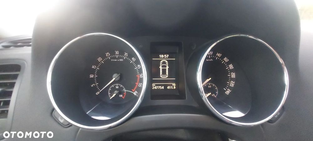Skoda Yeti 2.0 TDI DPF 4x4 Elegance DSG - 9