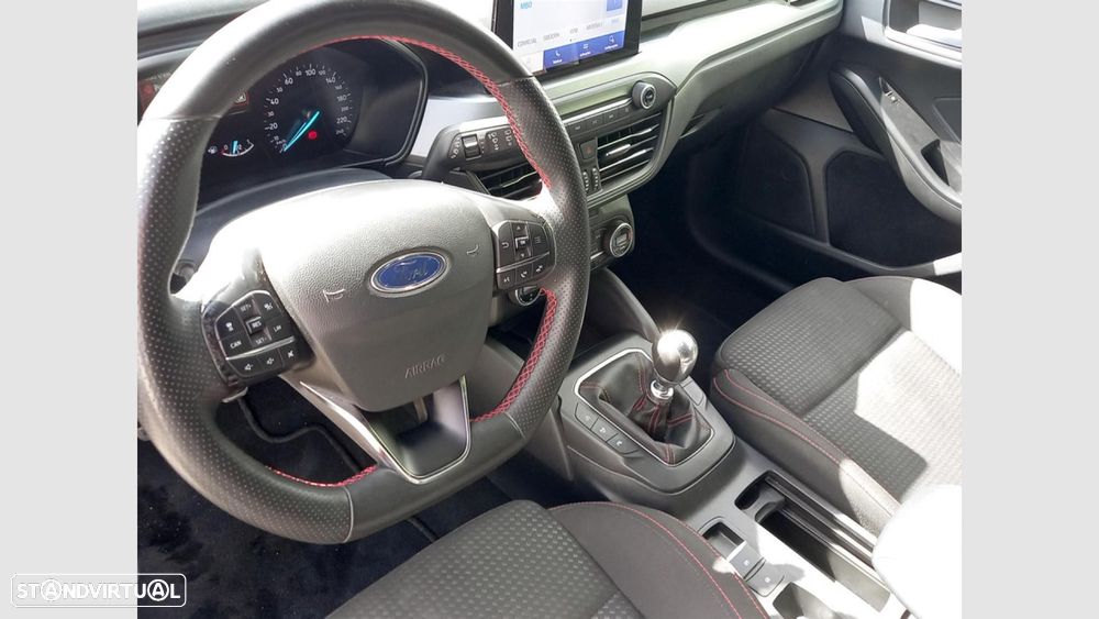 Ford Focus SW 1.0 EcoBoost MHEV ST-Line - 14