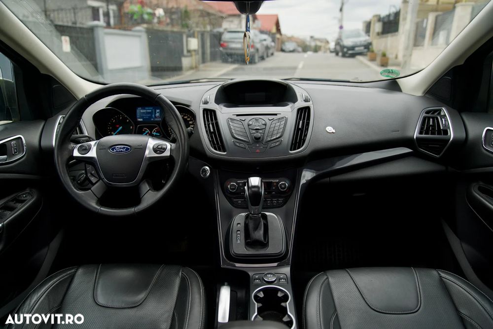 Ford Kuga 2.0 TDCi 4WD Powershift Individual - 12