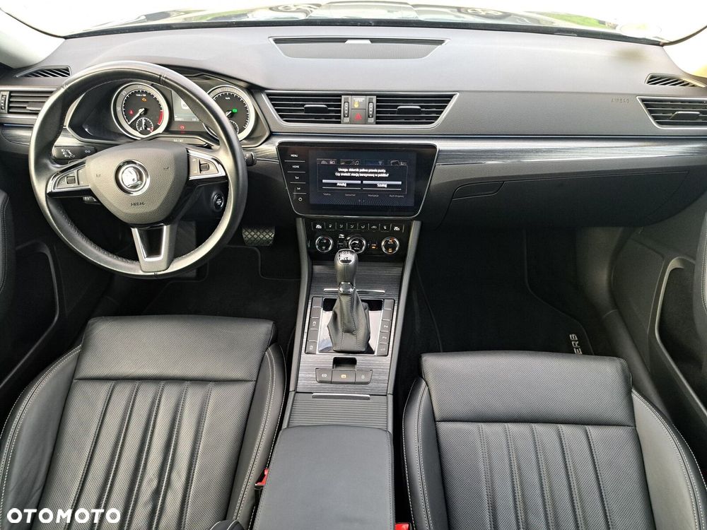Skoda Superb 2.0 TDI 4x4 Style DSG - 9