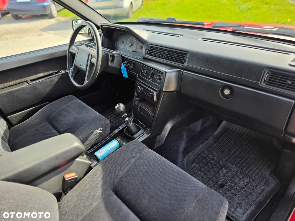 Volvo Seria 900 - 21