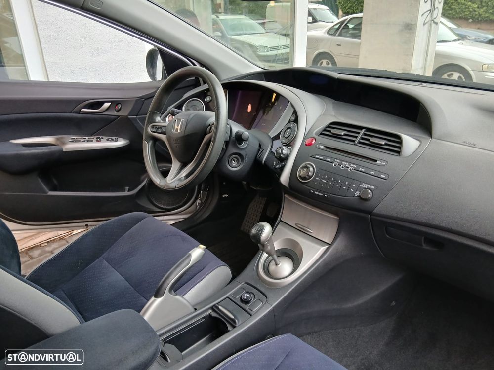 Honda Civic 1.4 Comfort - 3