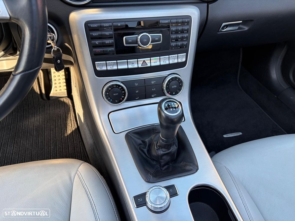 Mercedes-Benz SLK 200 Standard - 33