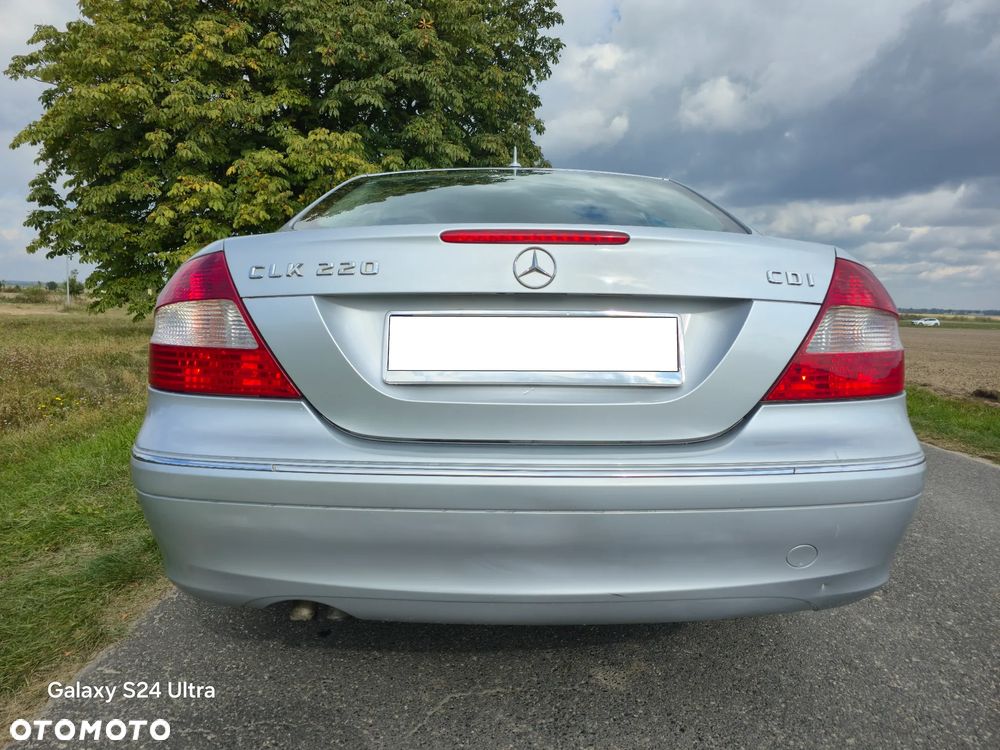 Mercedes-Benz CLK Coupe 220 CDI Automatik Elegance - 11