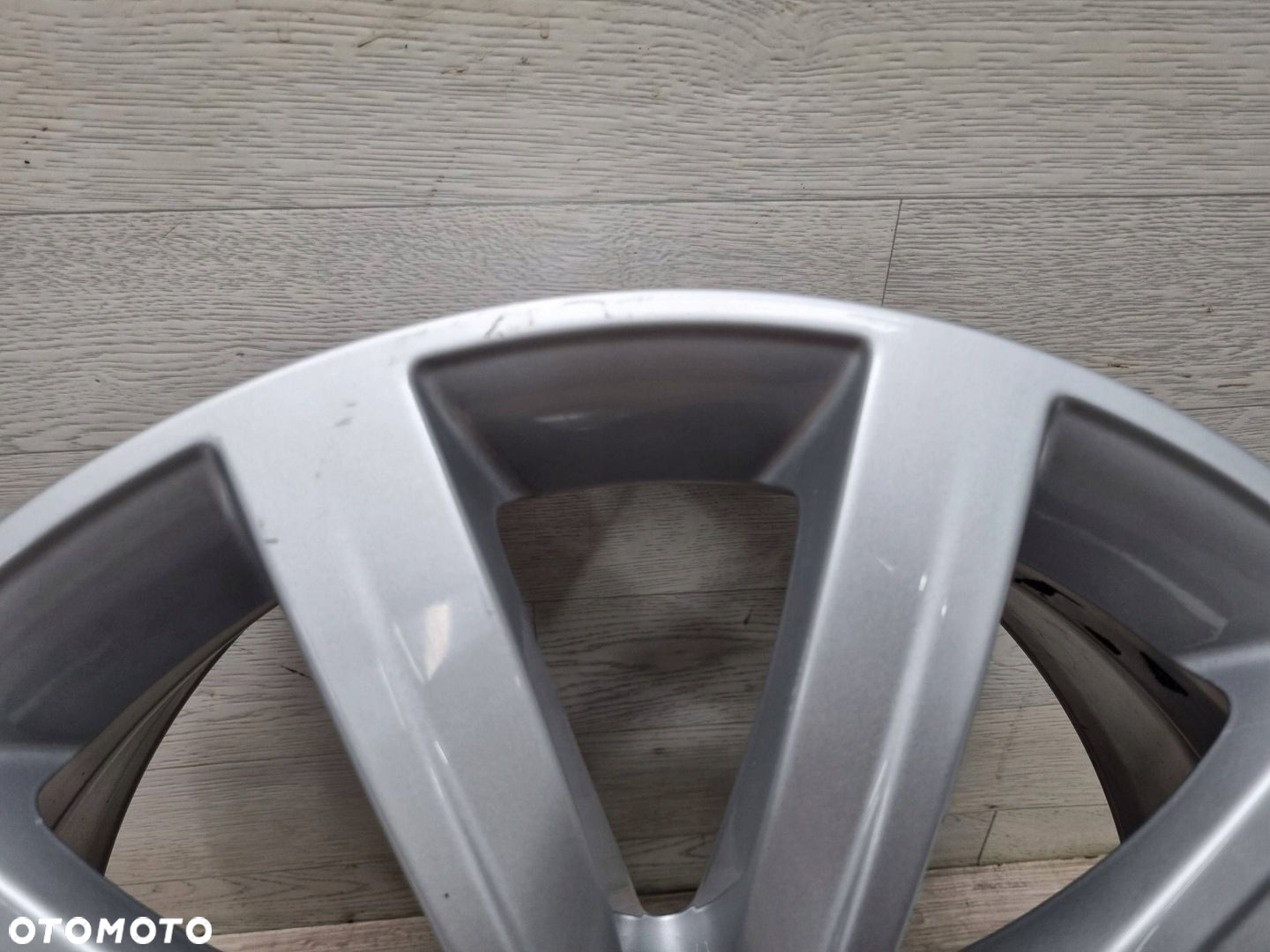 Felga VW Sharan 7N0 7.0Jx17H2 Et39 5x112 7N0601025C - 9