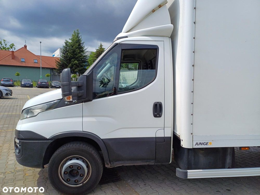 Iveco 70C17 - 25