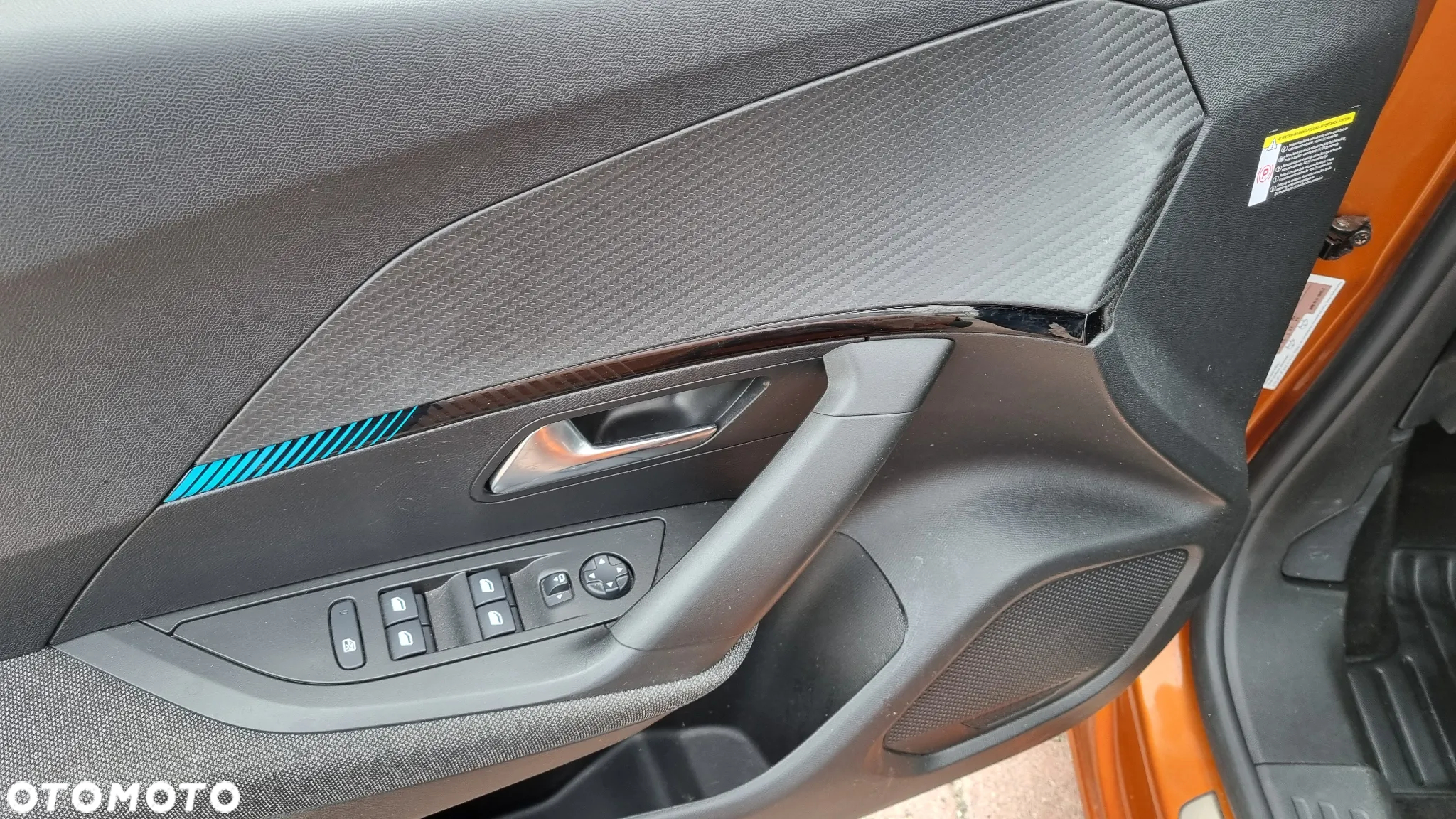 Peugeot 2008 Elektro 136 Active - 11