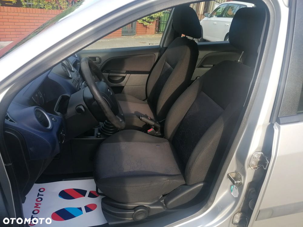 Ford Fiesta - 5