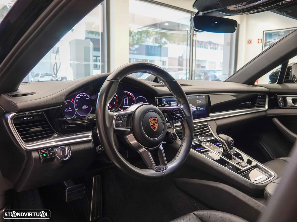 Porsche Panamera 4 E-Hybrid - 16
