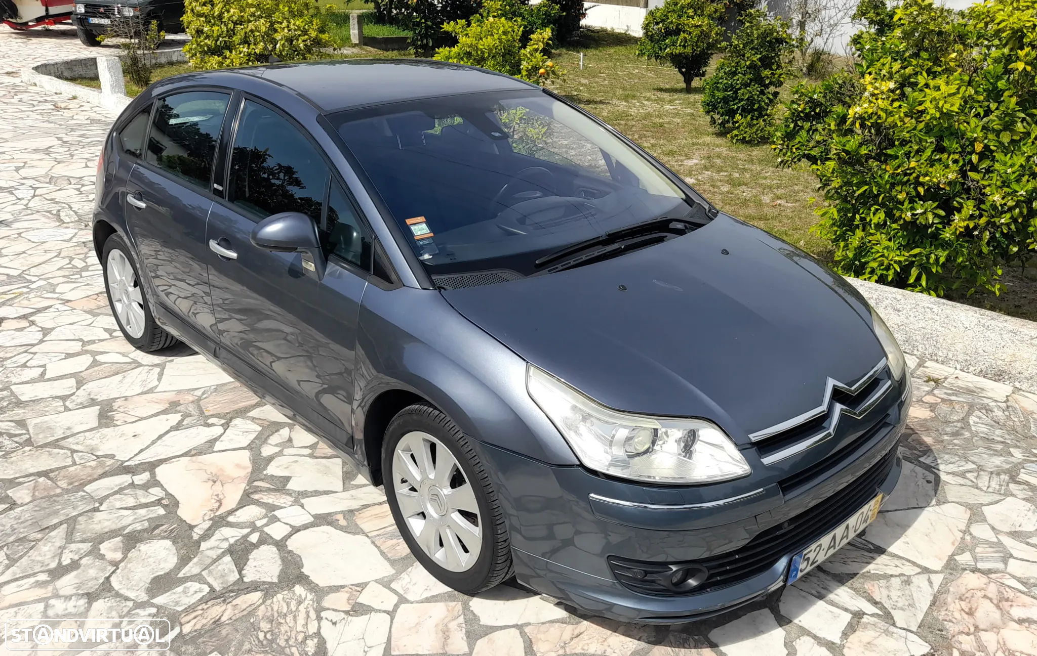 Citroën C4 1.6 HDi 110 Exclusive - 10