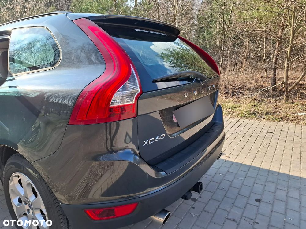 Volvo XC 60 3.2 AWD RDesign - 40
