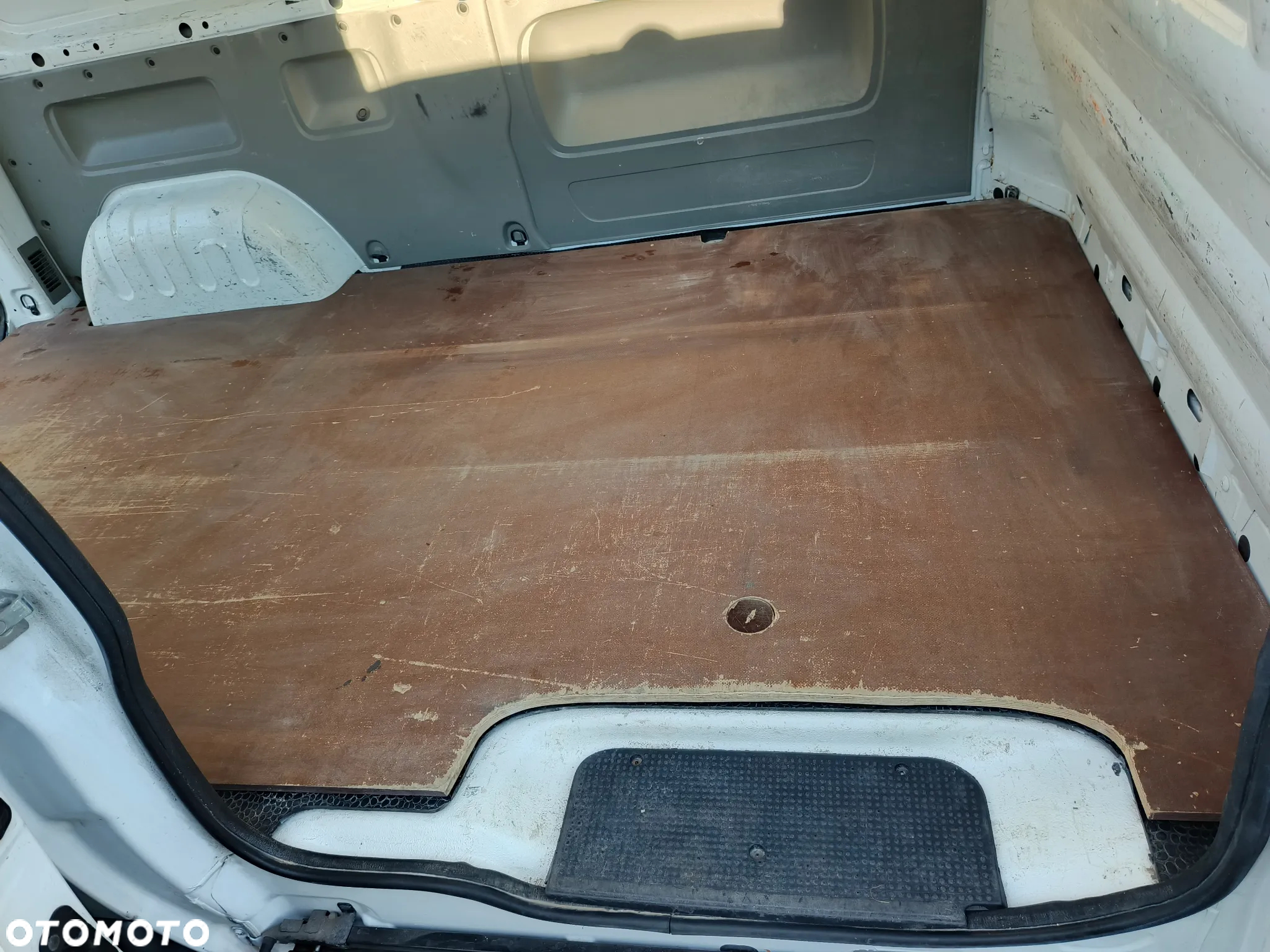 Renault TRAFIC - 7