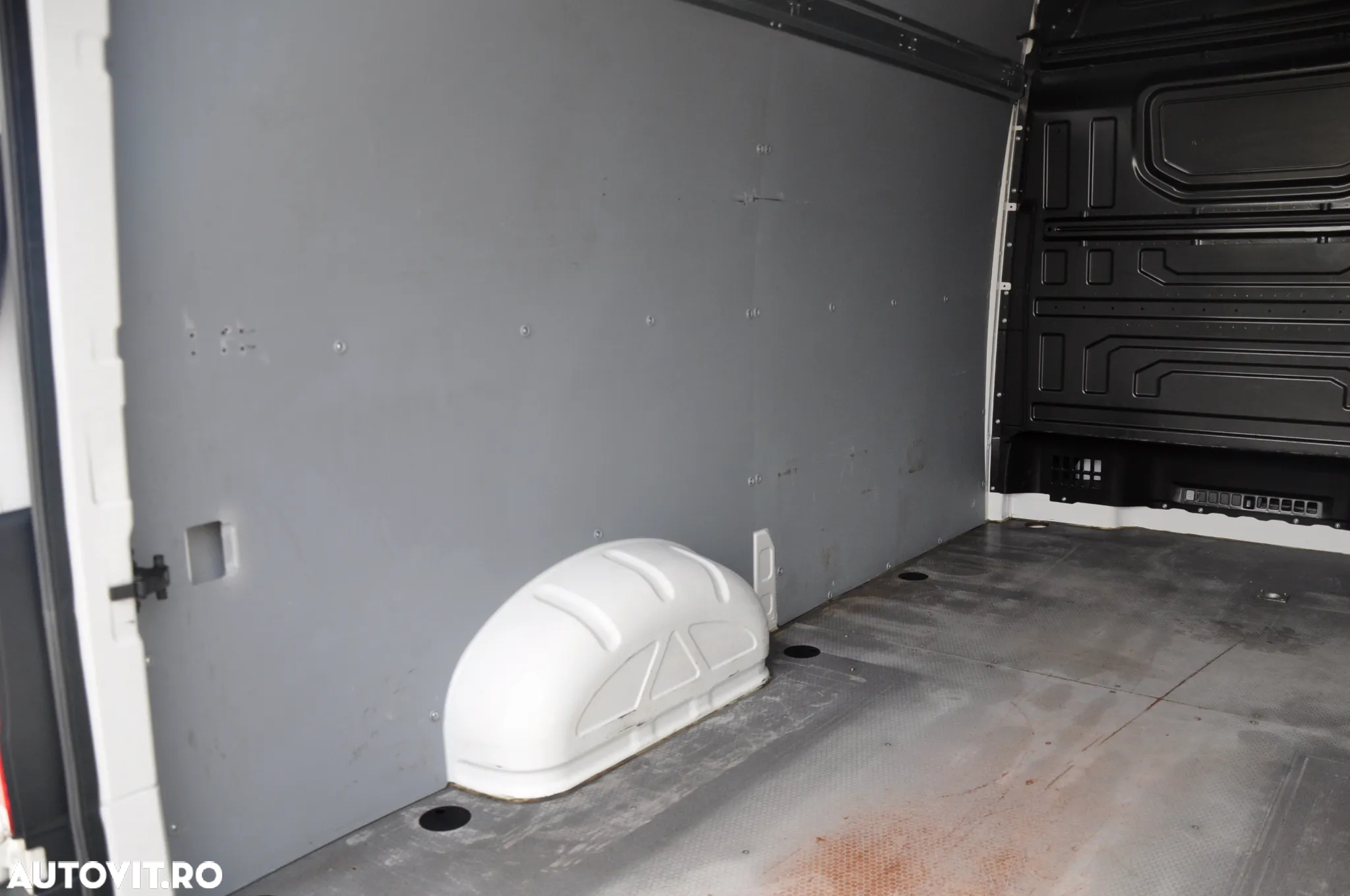 Volkswagen Crafter L3H3 Furgon - 10