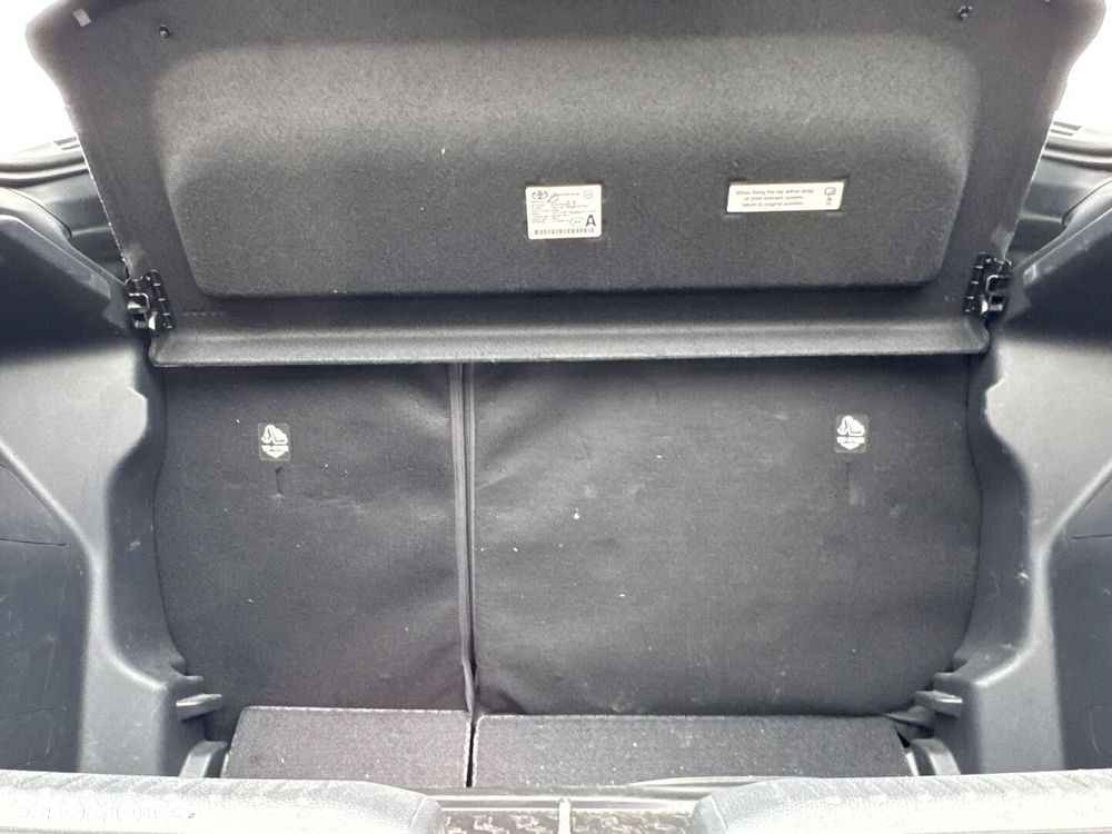 Toyota Yaris - 14