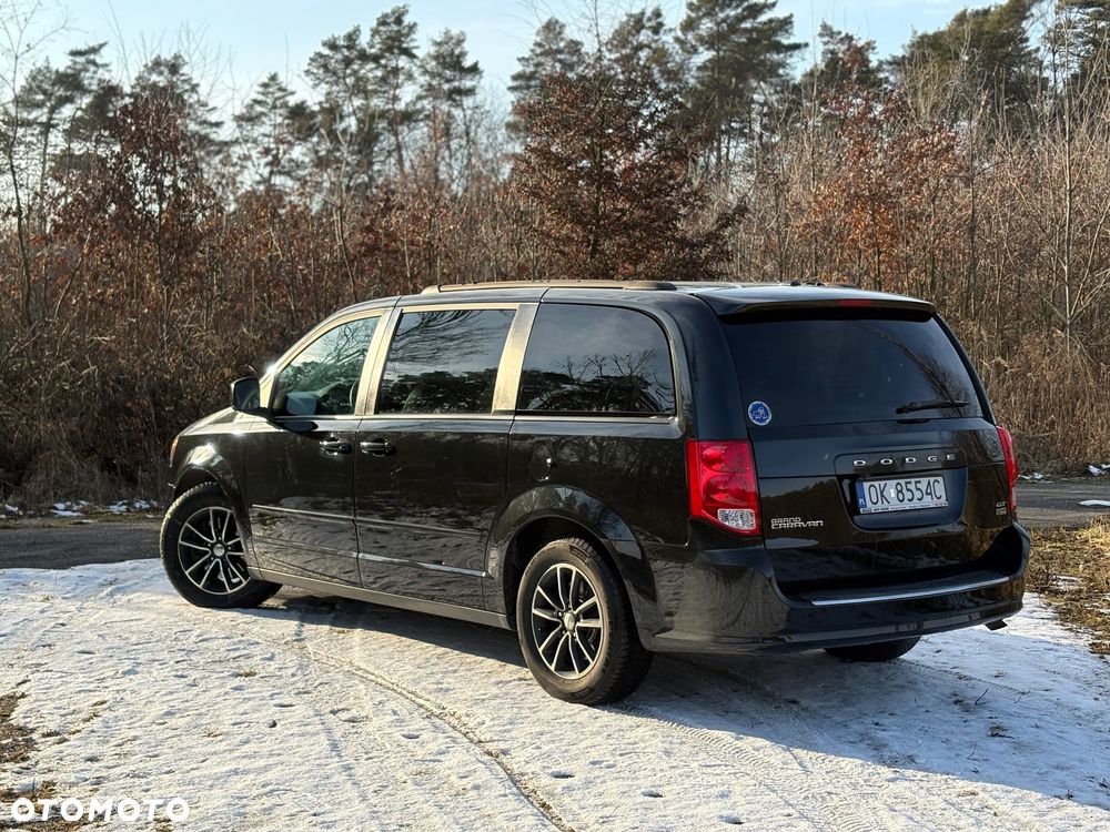 Dodge Grand Caravan - 7