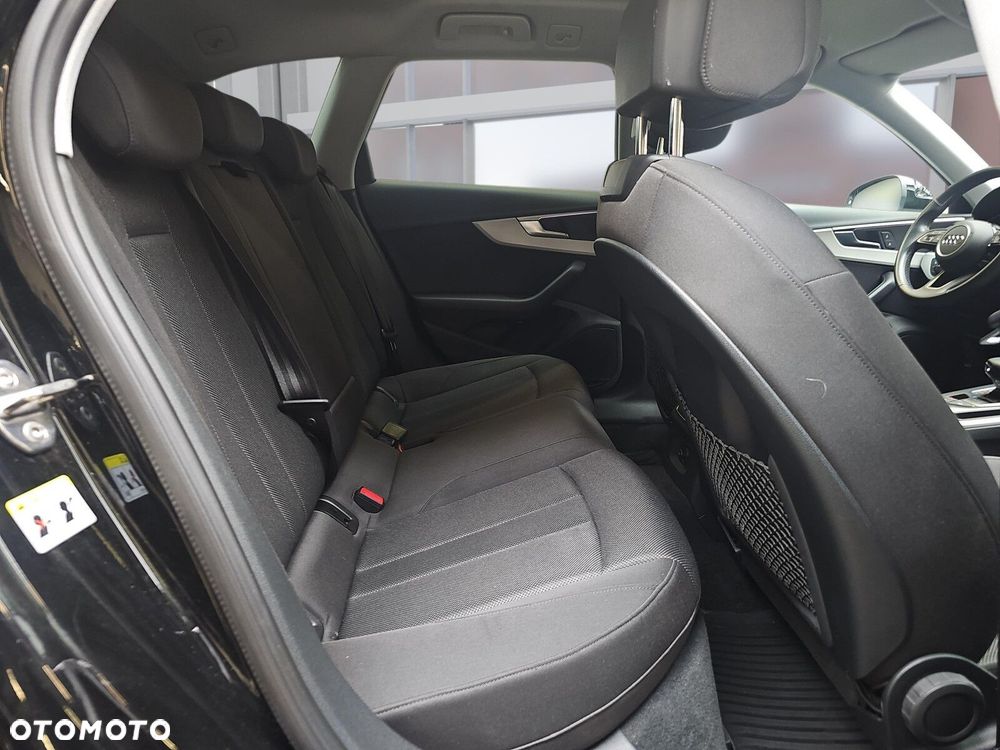 Audi A4 Avant 35 TDI mHEV S tronic - 12