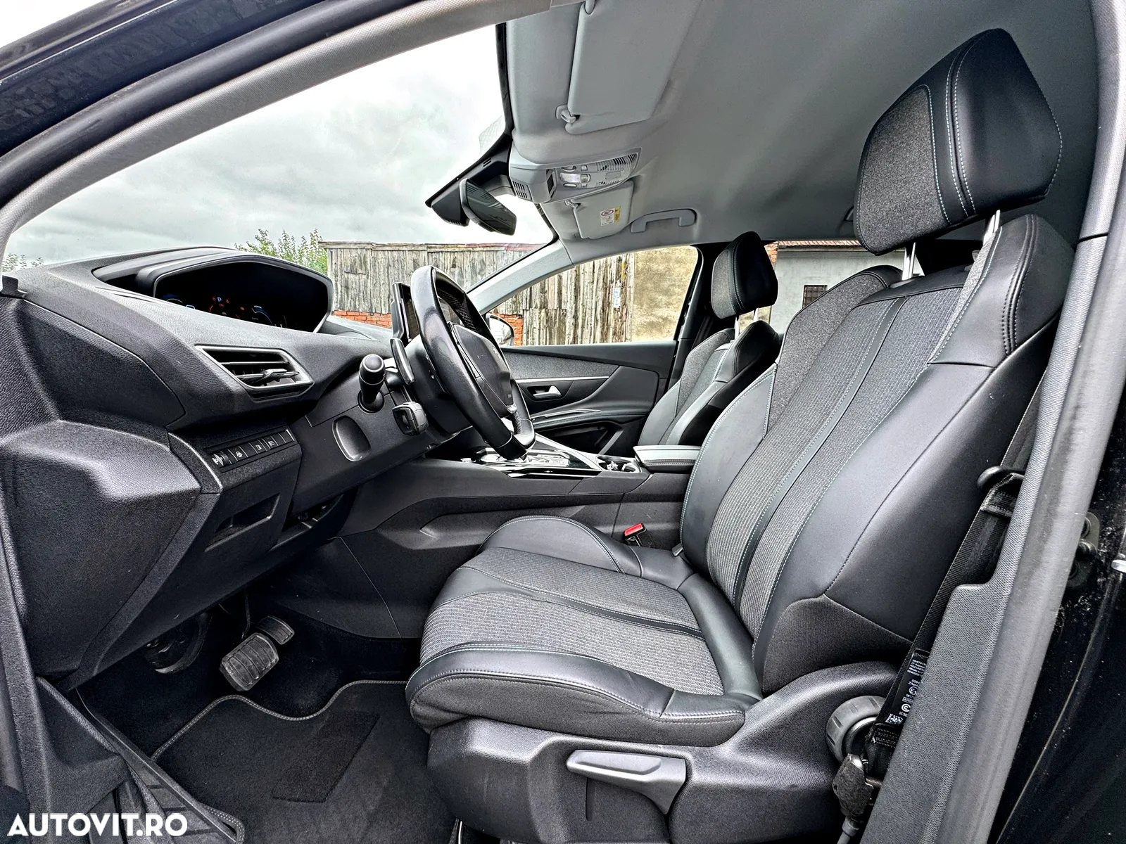 Peugeot 3008 Plug-In Hybrid 225 e-EAT8 Allure Pack - 6
