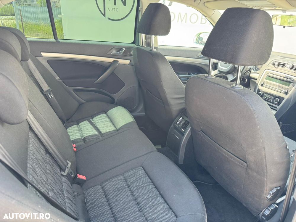 Skoda Octavia 1.6 Classic - 12