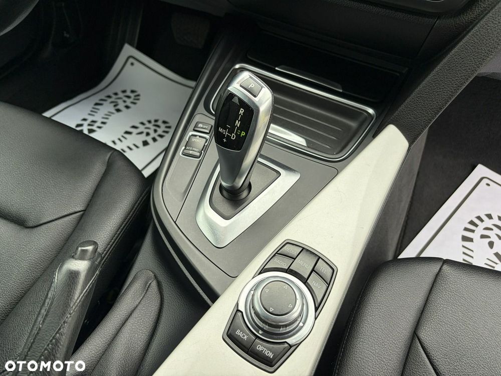 BMW 3GT - 12