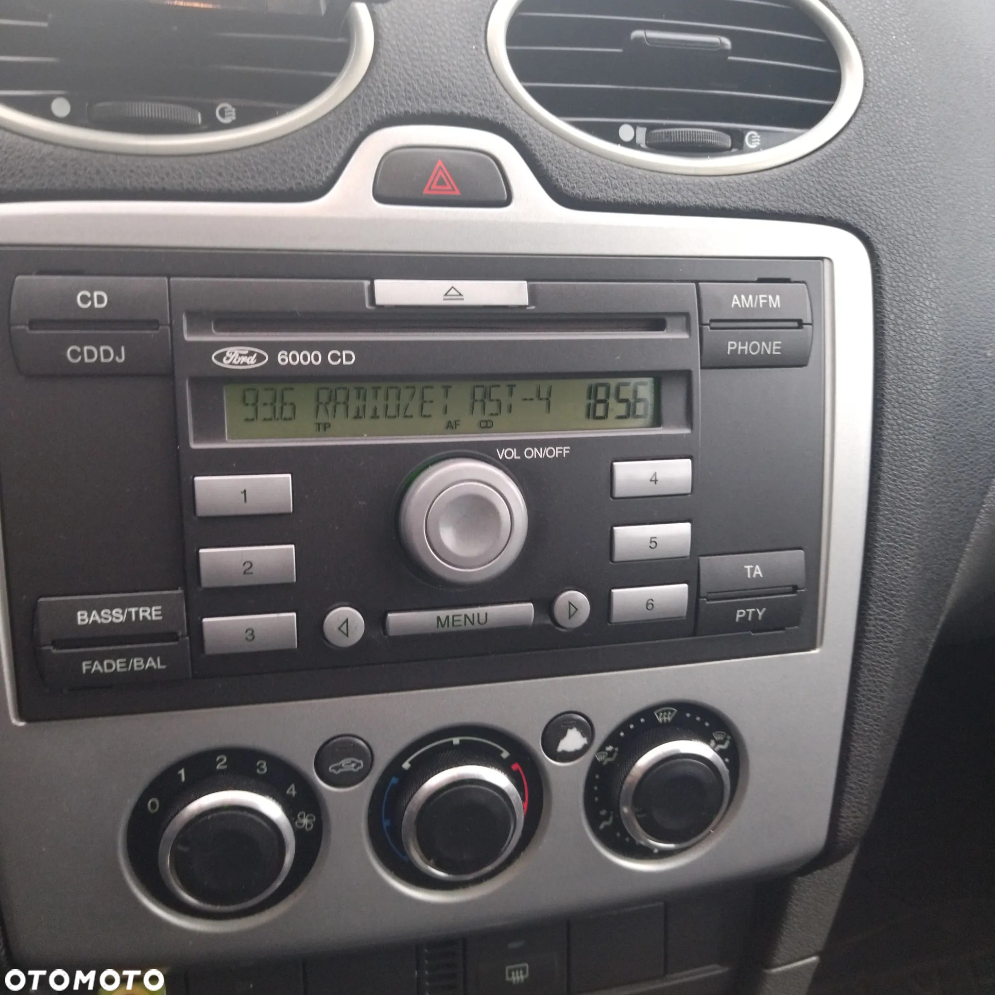 Ford Focus 1.8 TDCi Ambiente - 9
