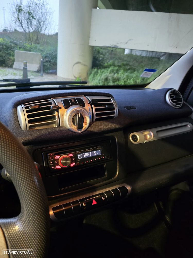 Smart ForTwo Coupé 1.0 mhd Pure 61 - 17