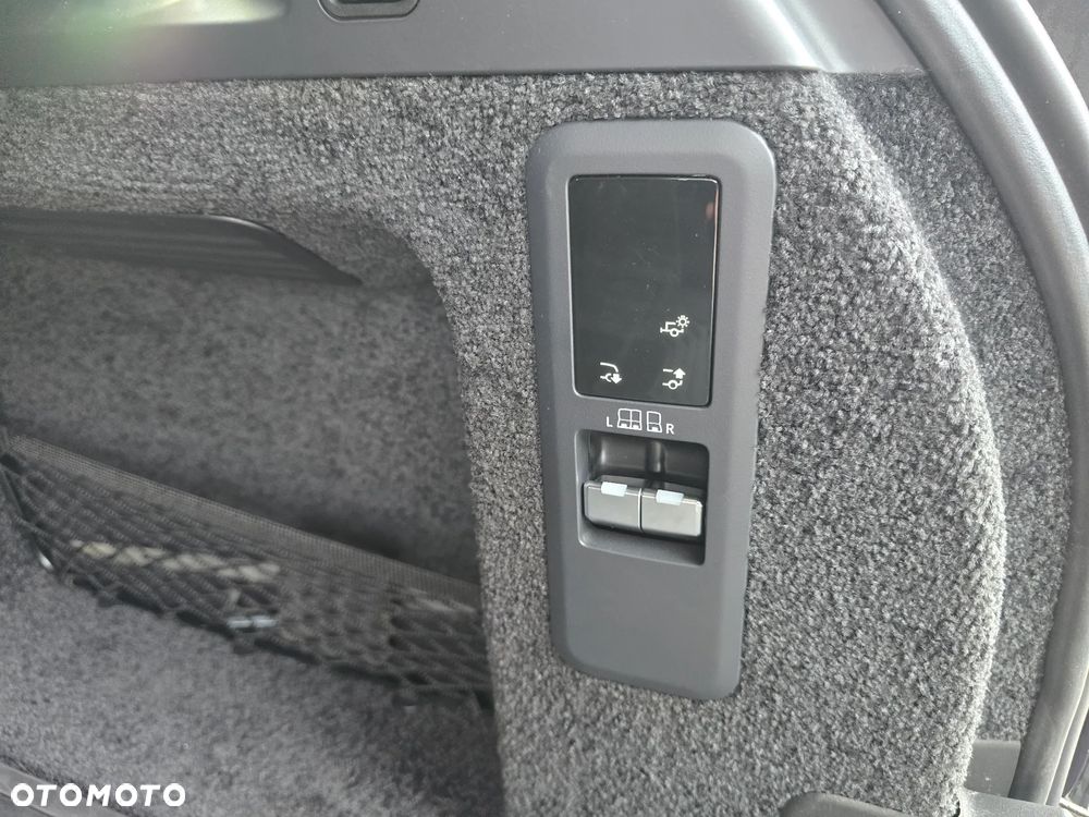 Land Rover Range Rover 4.4 V8 P530 mHEV HSE - 29