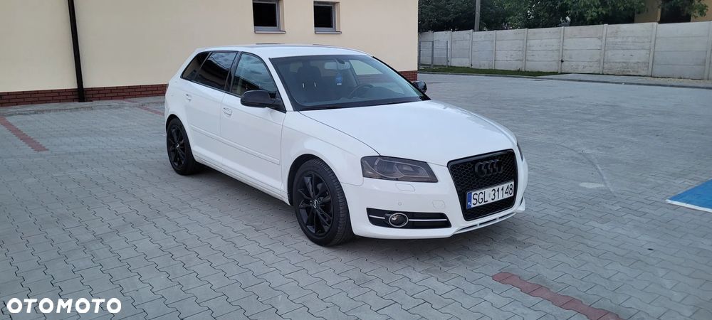 Audi A3 Sportback 1.6 TDI DPF Ambiente S tronic - 2