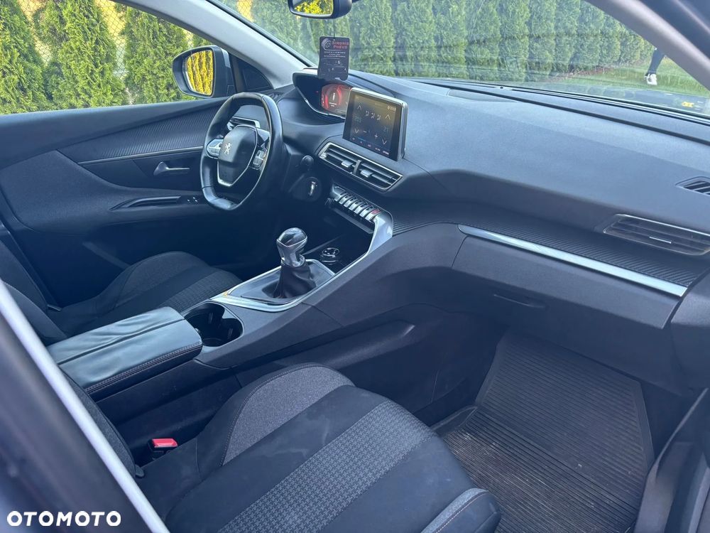 Peugeot 5008 HDI 150 Active - 13