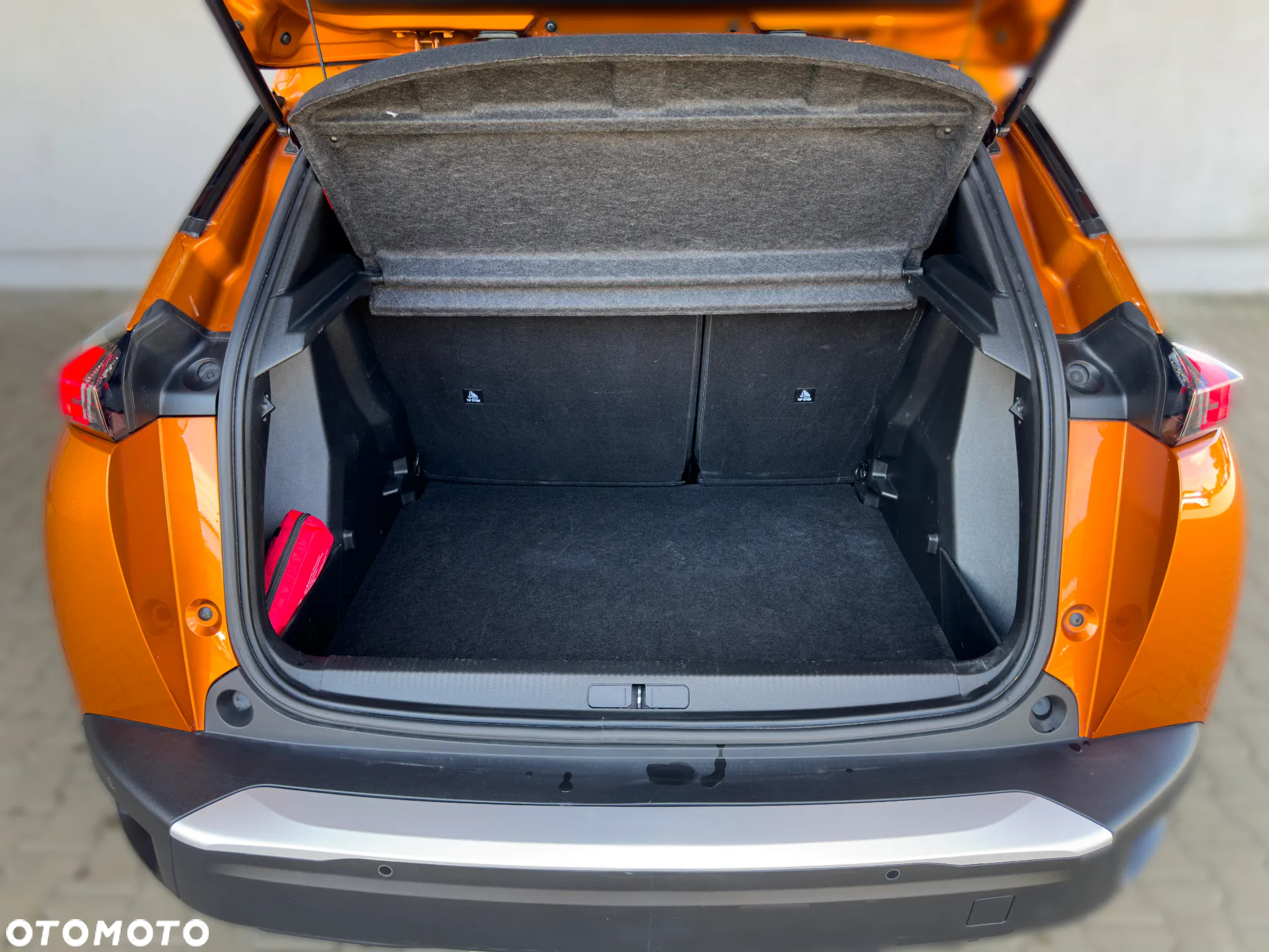 Peugeot 2008 1.2 PureTech Allure Pack S&S - 11