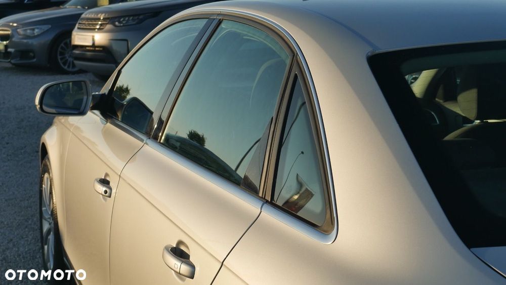 Audi A4 Limousine - 6