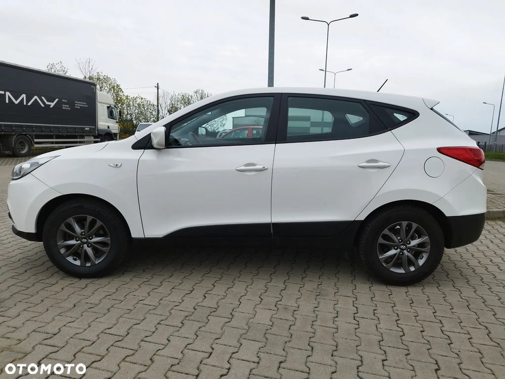 Hyundai ix35 1.6 2WD Fifa World Cup Edition - 9