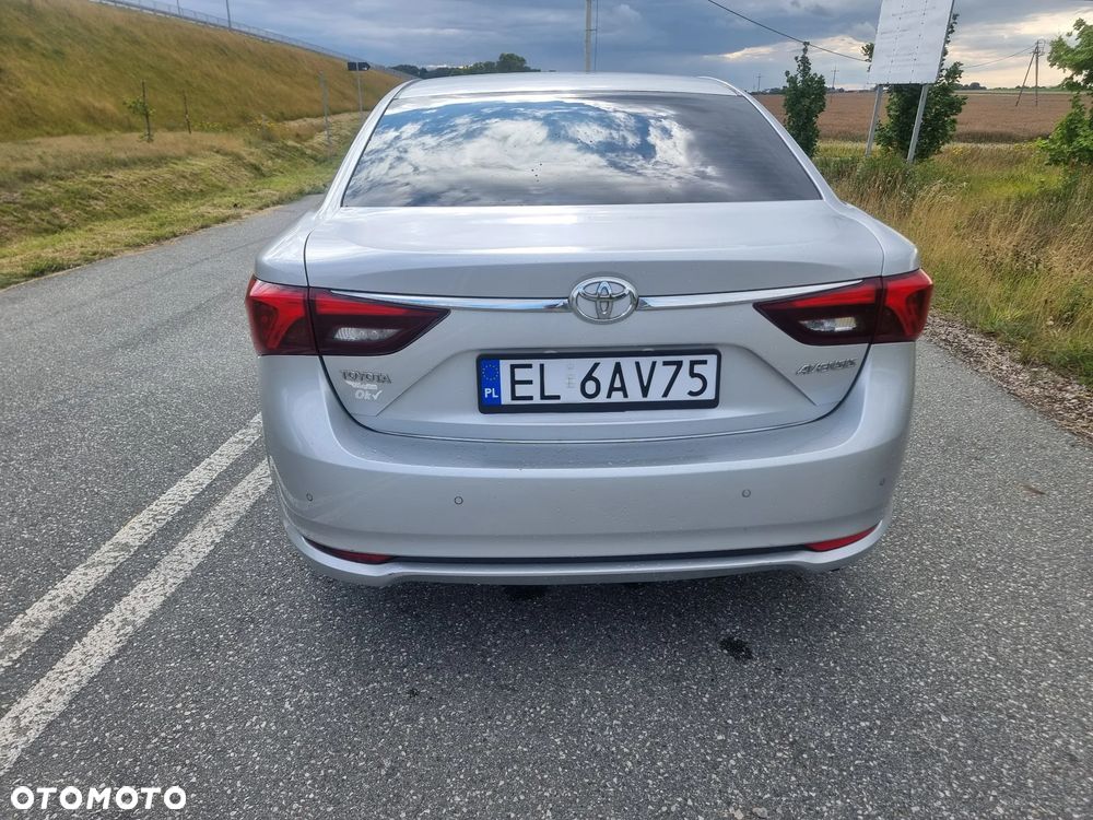 Toyota Avensis 1.8 Active - 5